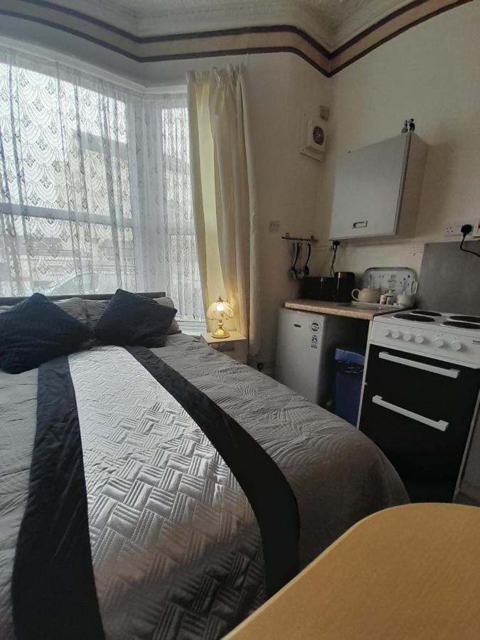 Nova Holiday Apartments Blackpool Exteriör bild