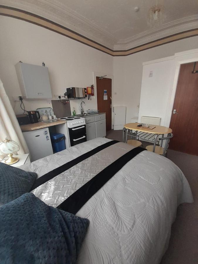 Nova Holiday Apartments Blackpool Exteriör bild